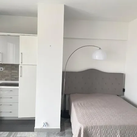 En Face De La Avec Vue Fantastique !